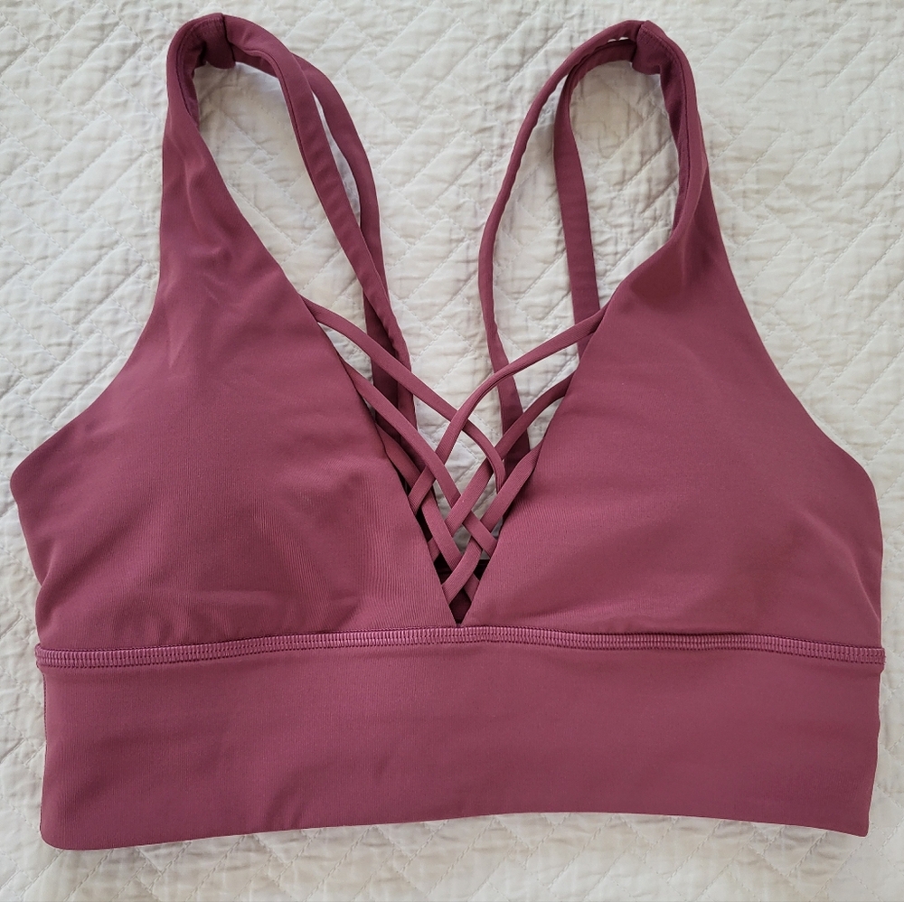 Lululemon sports bra